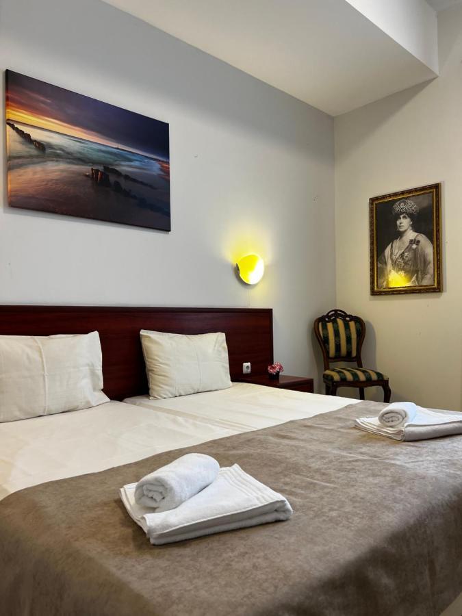 Hotel Central Balchik Eksteriør billede