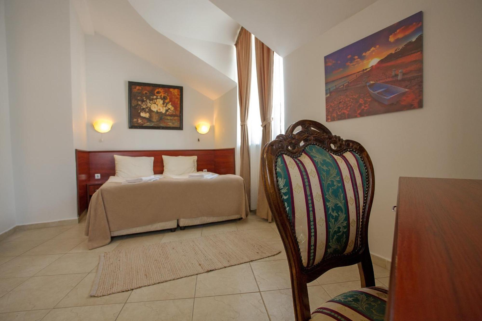 Hotel Central Balchik Eksteriør billede