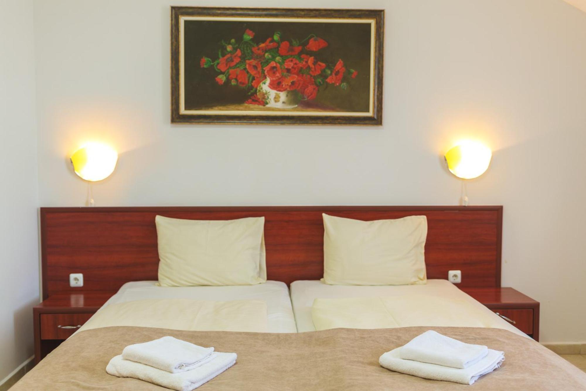 Hotel Central Balchik Eksteriør billede